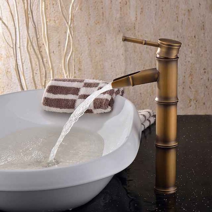 Vintage Bathroom Sink Mixer Faucet, Retro Style Monobloc Washroom Basin Vessel Taps Brass Single Handle Deck Mounted, Traditional with Hot and Cold Water Hose