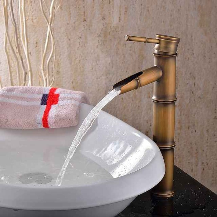 Vintage Bathroom Sink Mixer Faucet, Retro Style Monobloc Washroom Basin Vessel Taps Brass Single Handle Deck Mounted, Traditional with Hot and Cold Water Hose