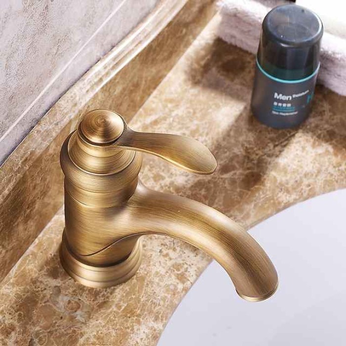 Bathroom Sink Faucet - Classic Antique Brass Centerset Single Handle One HoleBath Taps