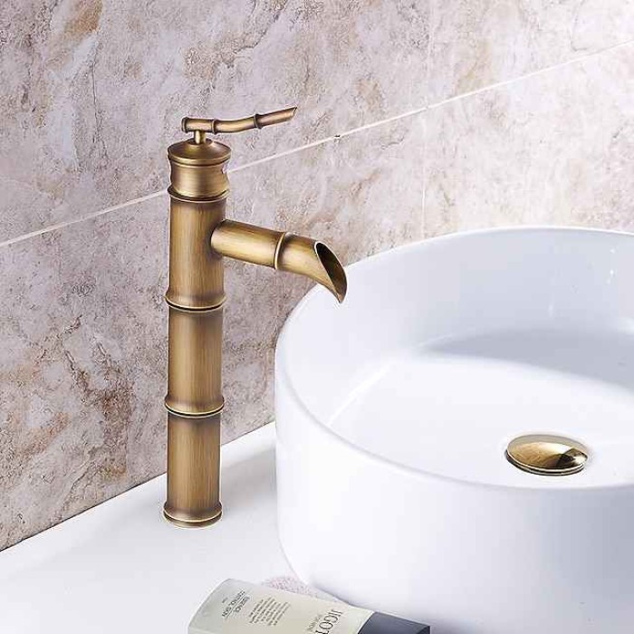 Bathroom Sink Faucet - Classic Antique Brass Centerset Single Handle One HoleBath Taps