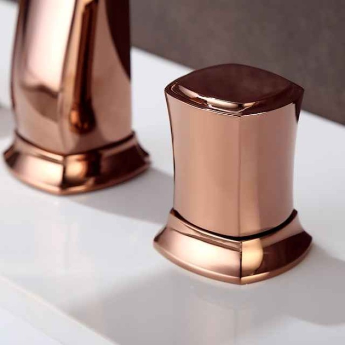 Bathroom Sink Faucet - Widespread Chrome / Oil-rubbed Bronze / Gold Widespread Two Handles Three HolesBath Taps / Vintage / Rose Gold / Black / Painted Finishes / Multi-Ply