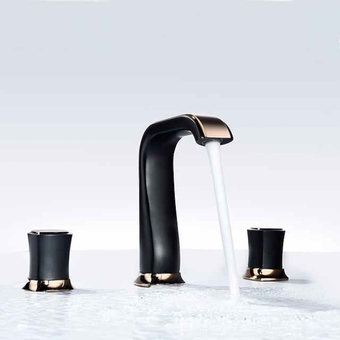 Bathroom Sink Faucet - Widespread Chrome / Oil-rubbed Bronze / Gold Widespread Two Handles Three HolesBath Taps / Vintage / Rose Gold / Black / Painted Finishes / Multi-Ply