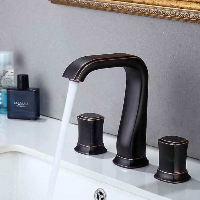 Bathroom Sink Faucet - Widespread Chrome / Oil-rubbed Bronze / Gold Widespread Two Handles Three HolesBath Taps / Vintage / Rose Gold / Black / Painted Finishes / Multi-Ply