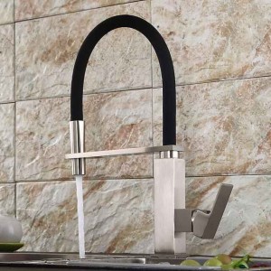 Kitchen Faucet - Single Handle One Hole Electroplated Pull-Out / ­Pull-Down / Tall / ­High Arc Centerset Contemporary Kitchen Taps