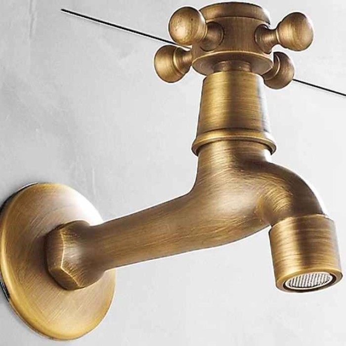 Outdoor Faucet Wall Mounted Single Handle/Outdoor/Indoor One Hole Centerset Retro Vintage Decorative Solid Brass Bathroom Sink Faucet Faucet Tap