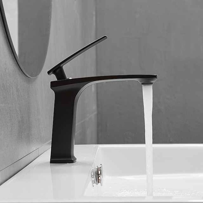 Bathroom Sink Faucet - Classic / Waterfall Brushed / Electroplated / Painted Finishes Centerset Single Handle One HoleBath Taps