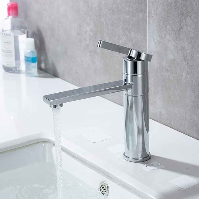 Bathroom Sink Faucet - Rotatable Chrome Centerset Single Handle One HoleBath Taps