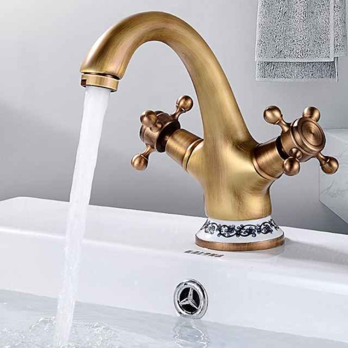 Bathroom Sink Faucet,Classic Electroplated / Painted Finishes Centerset Two Handles One Hole Bath Taps