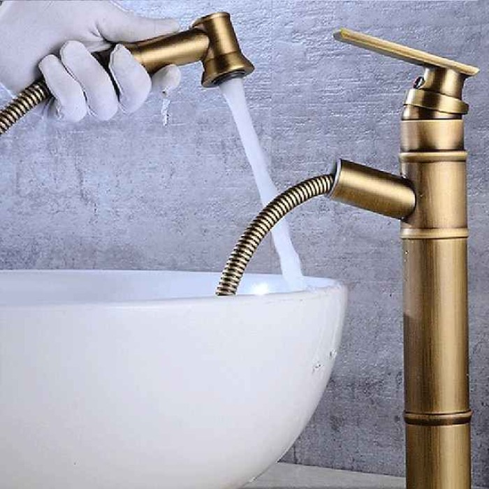 ORB Bathroom Sink Faucet,Pull out Spray Antique Brass Single Handle One Hole Bath Taps