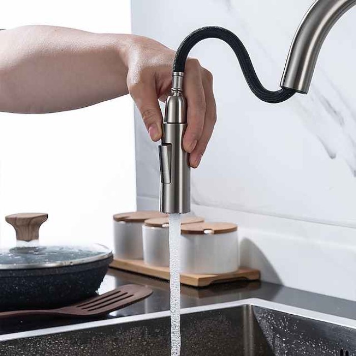 Kitchen Faucet with Pull-out Spray,Single Handle One Hole 2-modes Brass Kitchen Taps