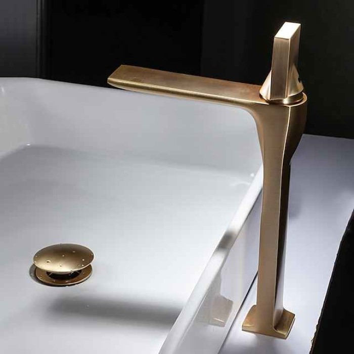 Bathroom Sink Faucet - Classic Electroplated Centerset Single Handle One HoleBath Taps