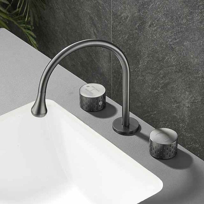 Bathroom Sink Faucet - Rotatable / Classic Electroplated Widespread Two Handles Three Holes Bath Taps