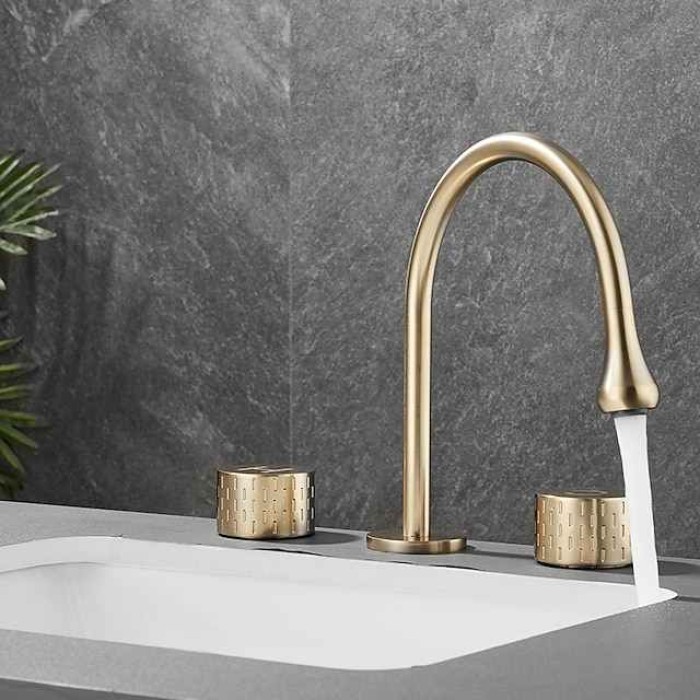 Bathroom Sink Faucet - Rotatable / Classic Electroplated Widespread Two Handles Three Holes Bath Taps