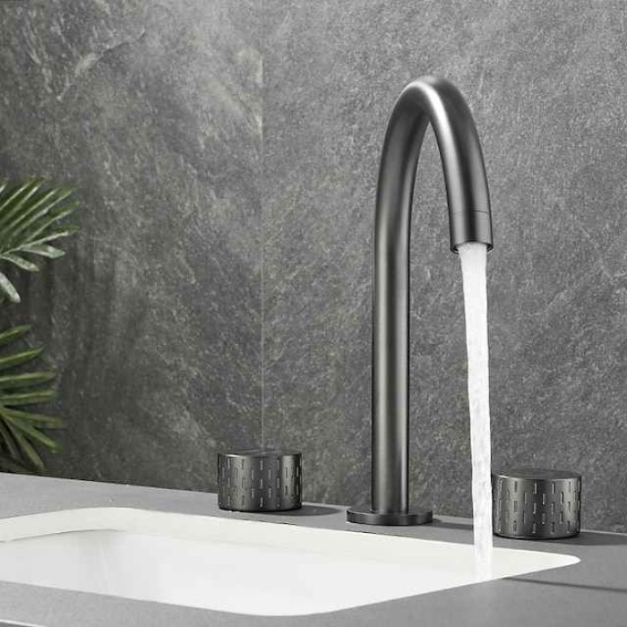 Bathroom Sink Faucet - Rotatable / Classic Electroplated Widespread Two Handles Three Holes Bath Taps