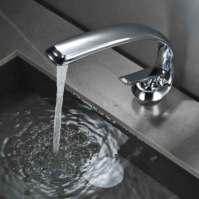 Bathroom Sink Mixer Faucet, Single Handle One Hole Washroom Basin Taps Chrome Finish Bathroom Faucet with Hot and Cold Water Hose