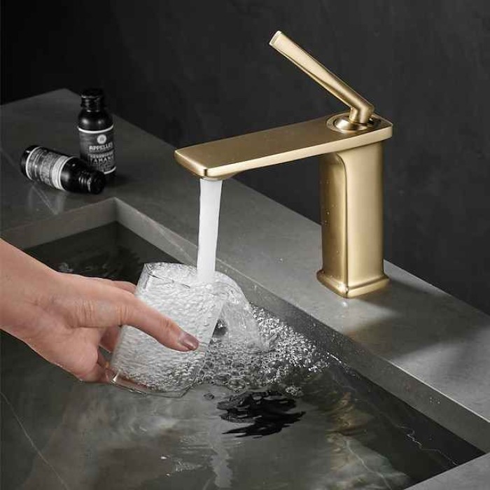 Bathroom Faucet Brass Sink Mixer Basin Taps Deck Mounted, Single Handle Monobloc Washroom Vessel Tap with Cold and Hot Hose