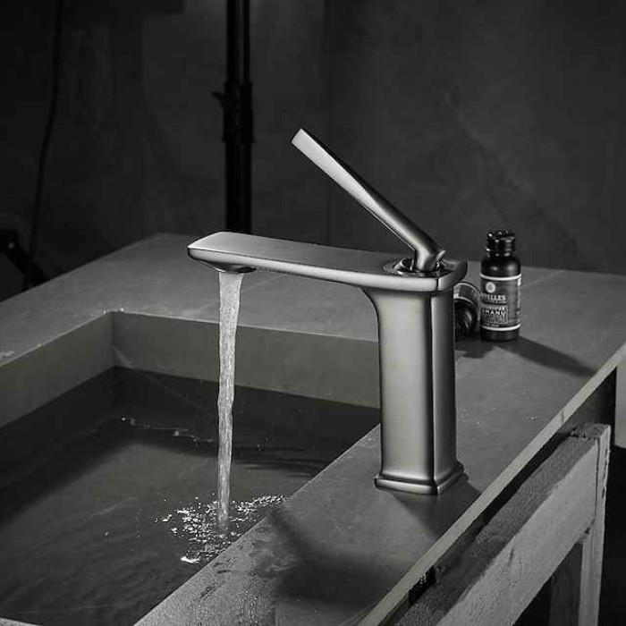 Bathroom Faucet Brass Sink Mixer Basin Taps Deck Mounted, Single Handle Monobloc Washroom Vessel Tap with Cold and Hot Hose