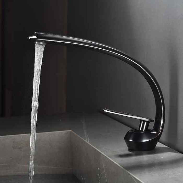 Bathroom Sink Faucet - Classic Electroplated / Painted Finishes Centerset Single Handle One HoleBath Taps