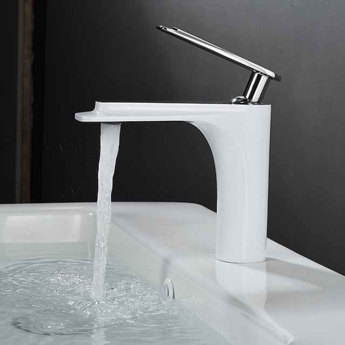 Bathroom Sink Faucet - Classic Electroplated / Painted Finishes Centerset Single Handle One HoleBath Taps